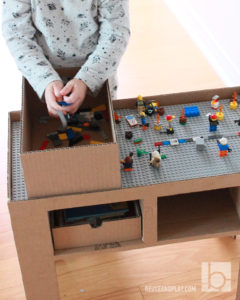 Building block table in playtime