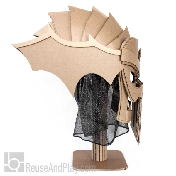 Skull helmet with wings from cardboard